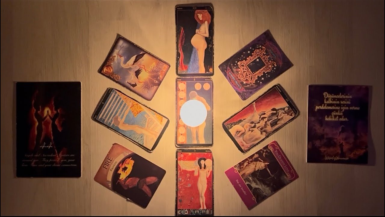 Aklımdaki kisiyi boşuna mı düşünüyorum o beni merak ediyor mu Ne hissediyor ? 