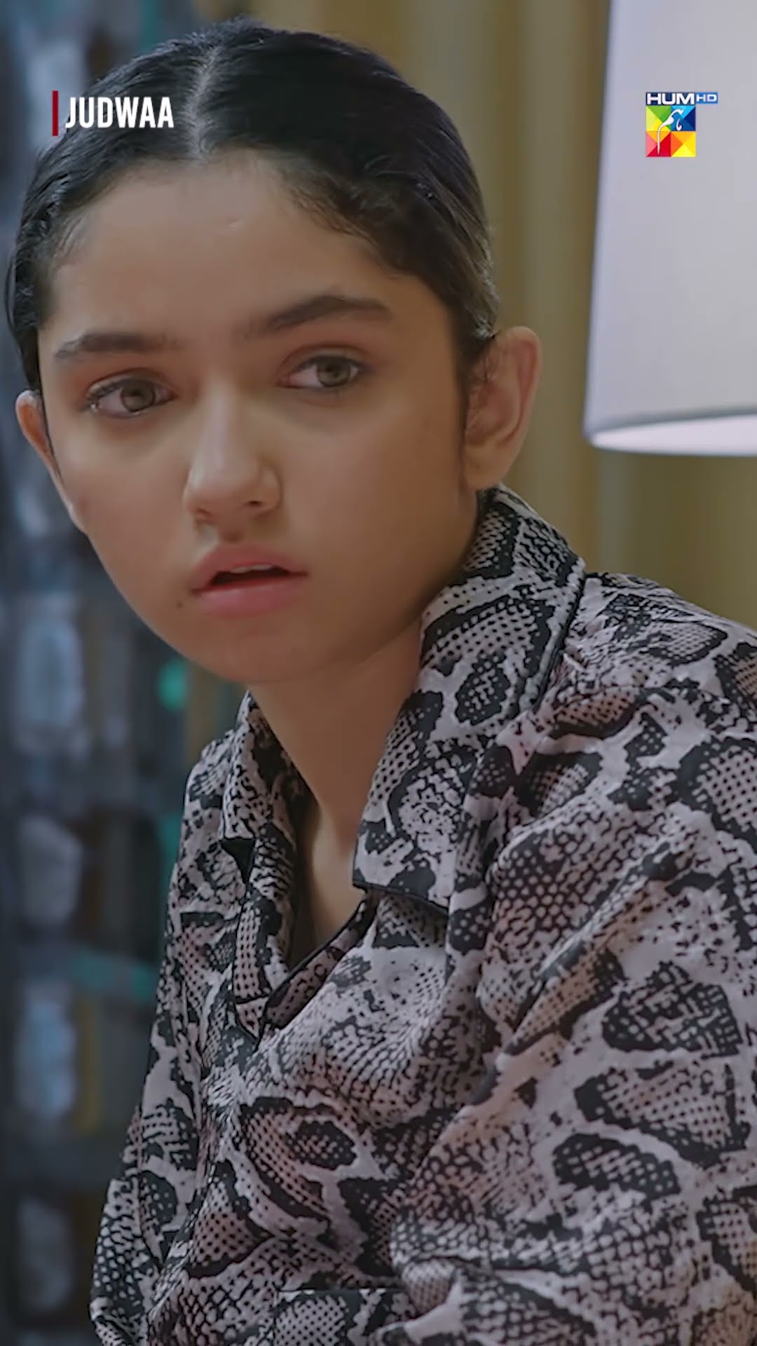Kiya Mein Manhoos Houn..?? #ainaasif #adnanrazamir #shorts #shortfeed #judwaa #pakistanidrama