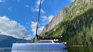 Moondoggie Gunboat 66  North to Alaska