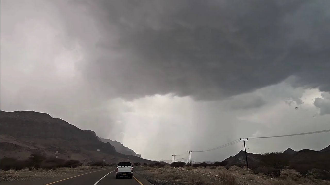 احداث العاصفه البرديه المذهله بالمري | سيول وشلالات |  7/8/2025