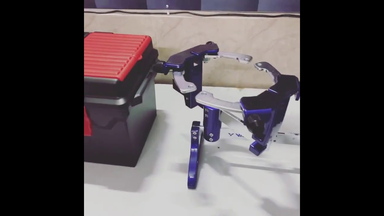 Victor C-7020N Table Top Stringing Machine