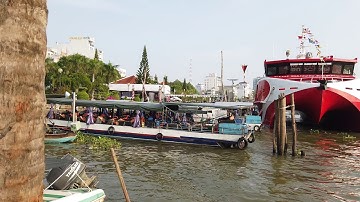 Tàu cao tốc Trưng Trắc trên bến tàu Du lịch Cần Thơ