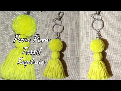 how to make a pom pom keychain out of yarn｜TikTok Search
