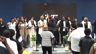 NEW ZION TEMPLE // “God’s Will Is What I Want” by Ricky Dillard 💨🔥🙌🏾