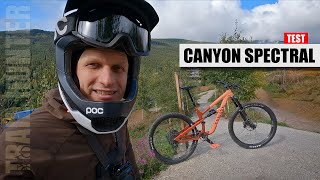 CANYON SPECTRAL 29: Na blátě, na suchu, na zemi i ve vzduchu