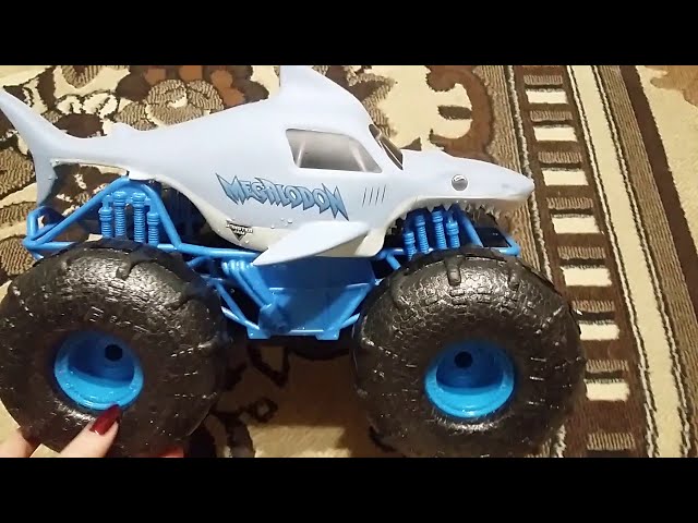 How to assemble the Monster Jam Megalodon Monster Wash