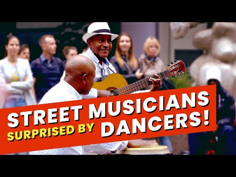 When street music turns into a crazy Salsa flashmob