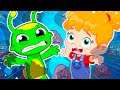Groovy the Martian and Phoebe learn about shadow monsters | Keep your room organized!