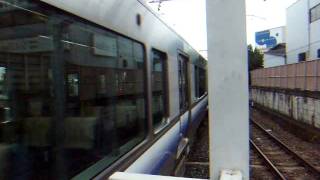 JR西日本225系5000番台　E504+E508編成　終点の鳳駅に到着