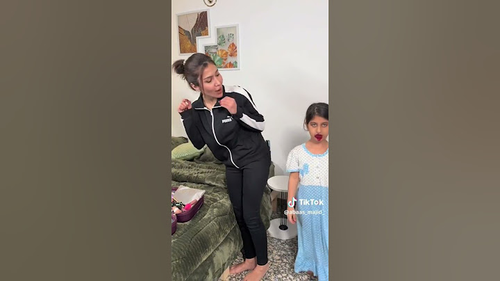 عدكم هيج اطفال ايلعبون بل مكياج