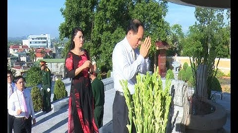 Viếng nghĩa trang liệt sỹ, dâng hương Đài tưởng niệm Bác Hồ nhân dịp Quốc khánh 2-9