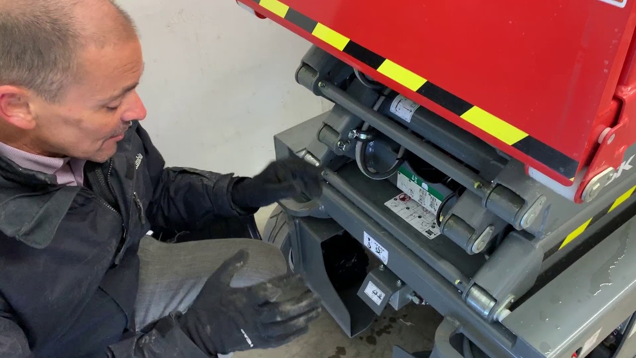 Comment deplacer un Skyjack avec les batteries déchargée. Partie 1 de