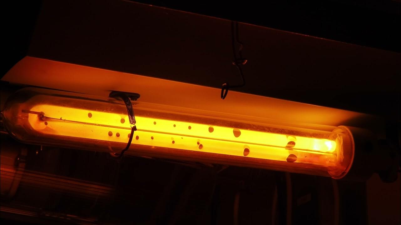 140 Watt SO/H lamp WarmUp YouTube