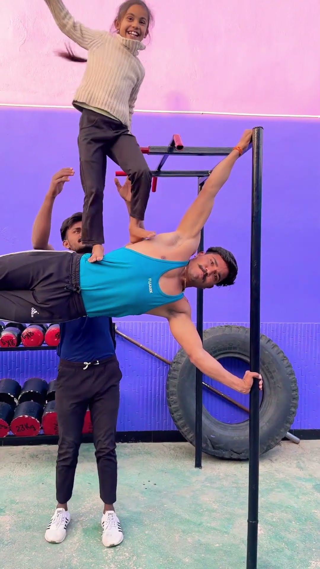 Who Can Do This ?? #shortvideo #funnyvideo #comedy