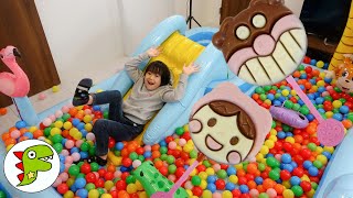 レオくんがカラフルボールプールで遊んでみた！Part21 トイキッズ by Toy Kids★トイキッズ 40,236 views 3 weeks ago 9 minutes, 59 seconds