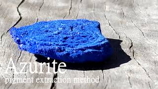 Azurite - precious mineral into paint pigment