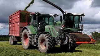 Silaging with Fendt on Top of the Hill.