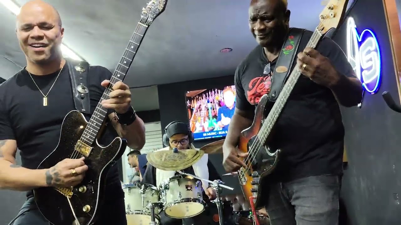 CACAU SANTOS,ALEXANDRE FININHO TED FURTADO, WORKSHOP NA LOJA SS MUSIC,SP,  R.CAVOÁ.