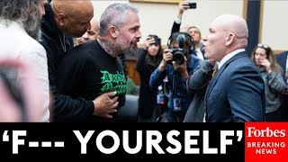 Download Lagu SHOCK MOMENT: Michael Fanone Clashes With Ivan Raiklin During Recess In Jack Smith Hearing MP3