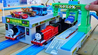 Thomas the Tank Engine ☆ JR train and Thomas will transport the cars at the crane factory terminal ♪