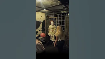 🤡 Клоун ОНО спрятался в туалете Пранк #shorts