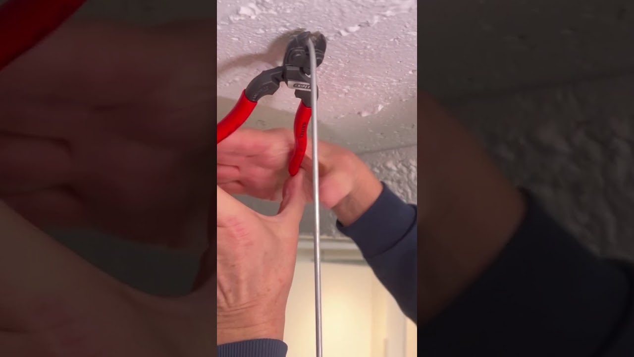 Unleash the Power: KNIPEX CoBolt® S 71 31 160 - The Ultimate Compact Bolt Cutter!