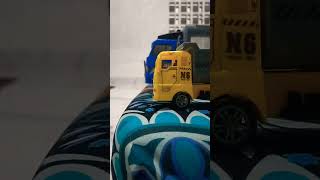 Mainan kecil,mobil mainan,mobil kecil,mainan ayam kecil,mobil mobilan,mobil truk #shorts #toys #tayo