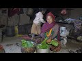 Cooking and eating green curry in village  rural life