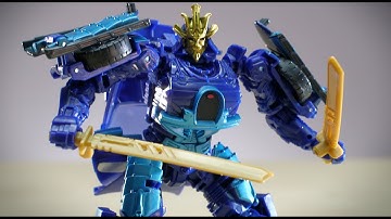 Designer Desk Drift Toy | Transformers Official