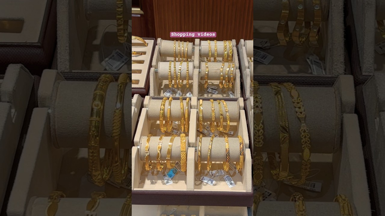 Single gold kada bangle 