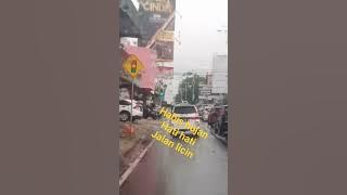 habis hujan hati hati jalan licin