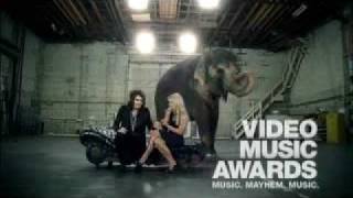 Britney Spears And Russel Brand  Vma Commercial 2008 1