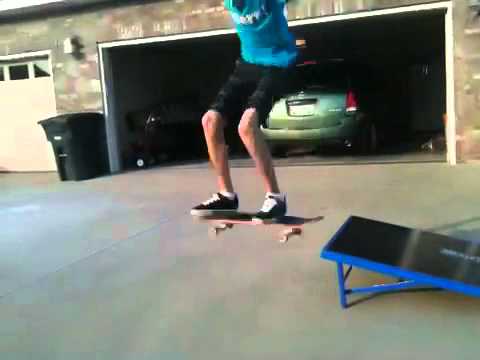 Pop shuv-it off ramp