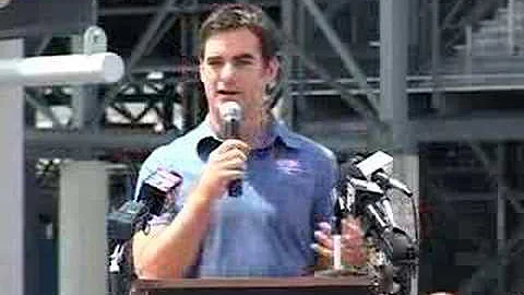 Jeff Gordon dedicates Dover's Monster Monument