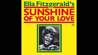 Ella Fitzgerald - This Girl&#39;s in Love with You