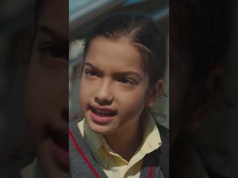 Doruk Ve Nisan Kavga Ediyor Kadın Shorts