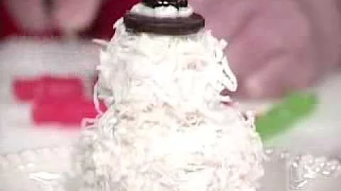 Susan Nye makes Snowman Cupcakes