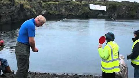 Paul Crabtree - World Stone Skimming Championships...