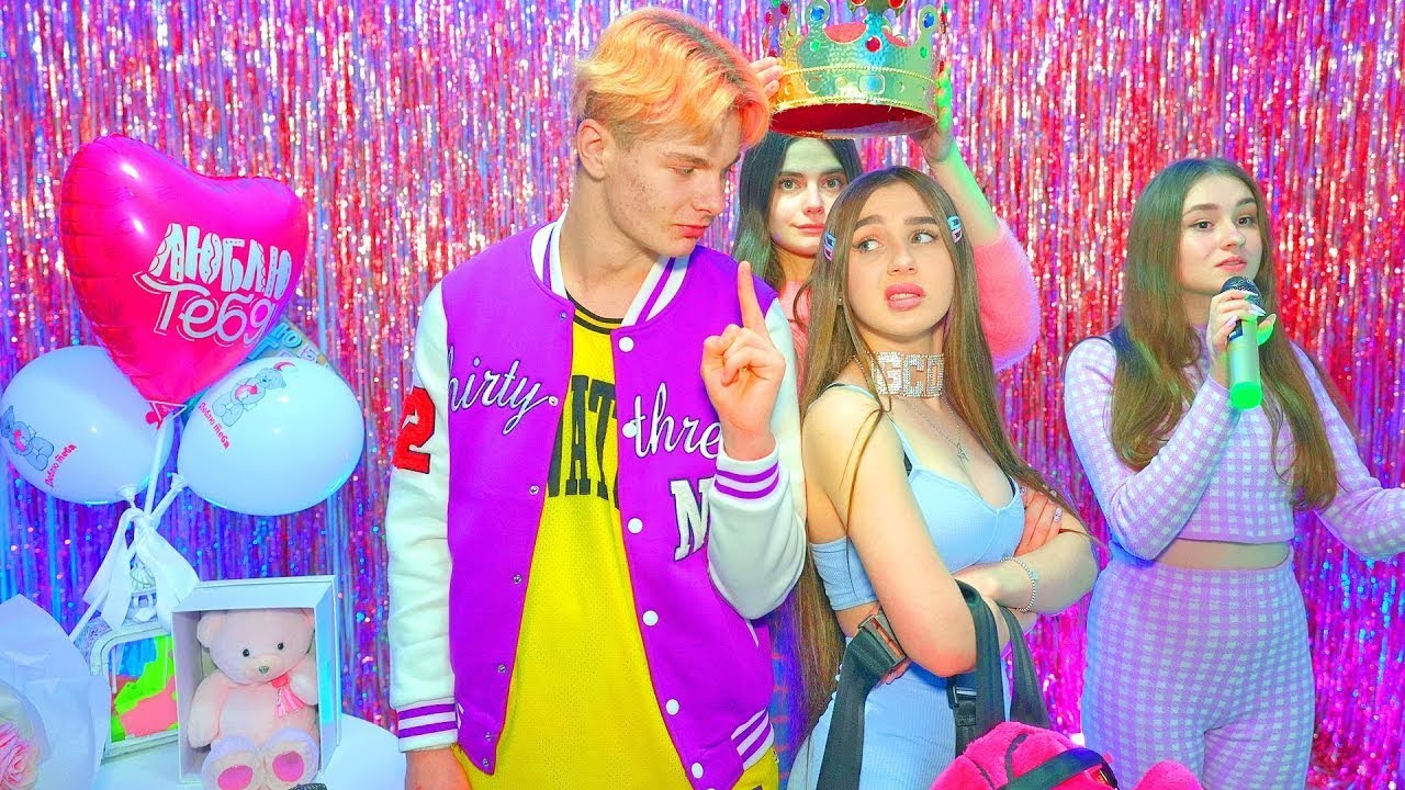 بدأت ديانا ولاعبة كرة السلة في المواعدة من أجل المصلحة العامة!