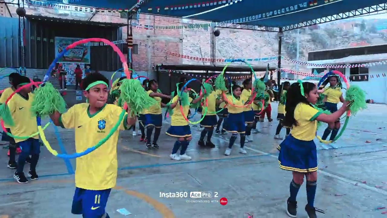 Drill gimnástico del sexto grado B de la I.E. N° 7262 Mi nuevo Perú 