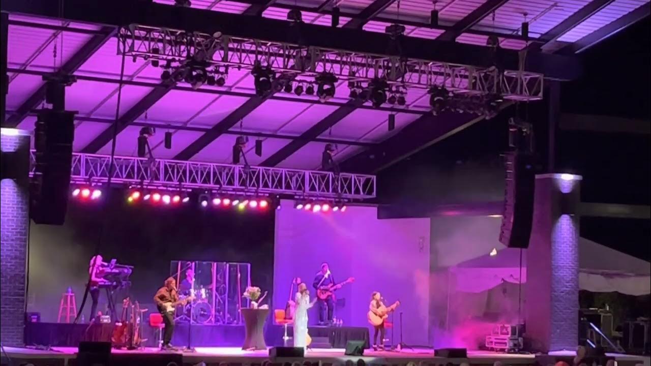 Lorrie Morgan Don’t Worry Baby Fort Myers, Florida 11/21/22 Lorrie Morgan Don’t Worry Baby Fort Myers, Florida 11/21/22