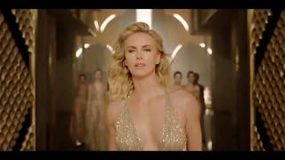 Dior J'adore (Charlize Theron) Pub 15s - YouTube