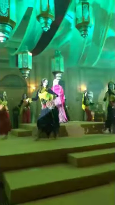 Neelofa Menari Gelek Di Malam Gala Naelofar Hijab. Meriahnya! - Part4