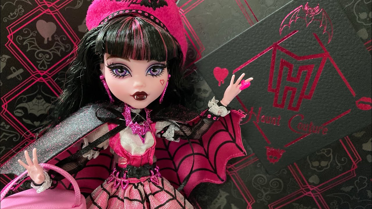 Monster High Haunt Couture Draculaura Doll - Monster High Dolls