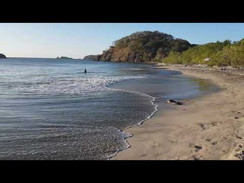 Concentric oceanic waves