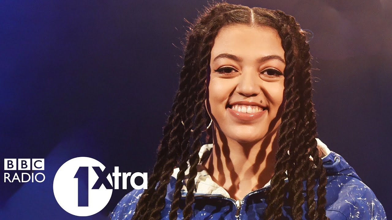 Mahalia - Peaches (Justin Bieber cover) | 1Xtra Live Lounge