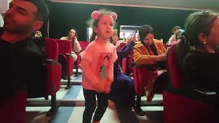 A Ram Zam Zam Şarkısı Söyledik Nil Tiyatro İzlemeye Gitti eğlenceli Çocuk Dans ve Şarkısı