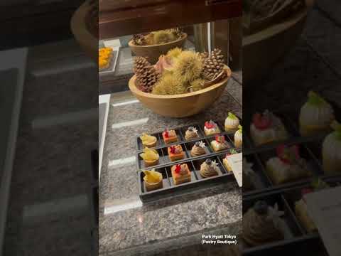 Pastry boutique at Park Hyatt Tokyo (oct 2021)