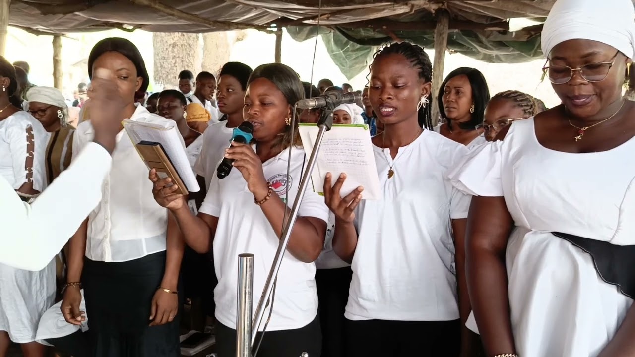 Seigneur ton amour soit sur nous comme notre espoir est en toi