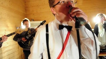 Hipstertit - C8H10N4O2 (Official Video)